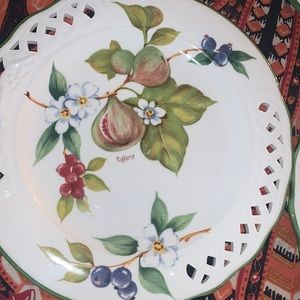 BRUNELLI ~~ TIFFANY PLATES ~ Made in Italy ~Salad~ Dessert plates set of 4